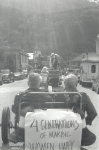 Men of Skagway reminiscent of the days of 98\'