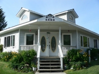 Entrance to Mile Zero B&B